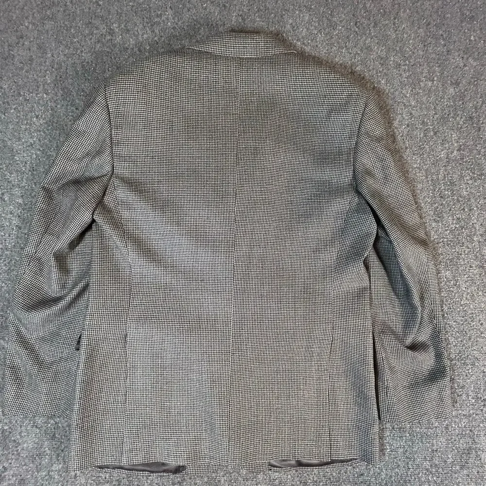 Paul Stuart 2 PC‎ Wool and Silk Suit Size 42-36 Tall/Long Made in Canada